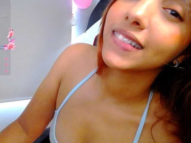 Alisson-Grey live cam on BongaCams