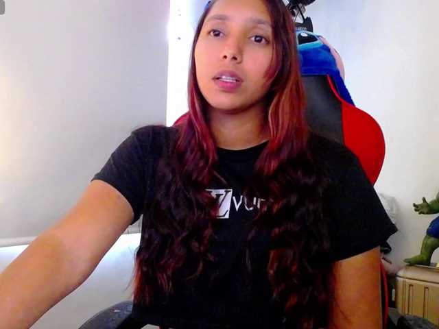 Alisson-Grey webcam