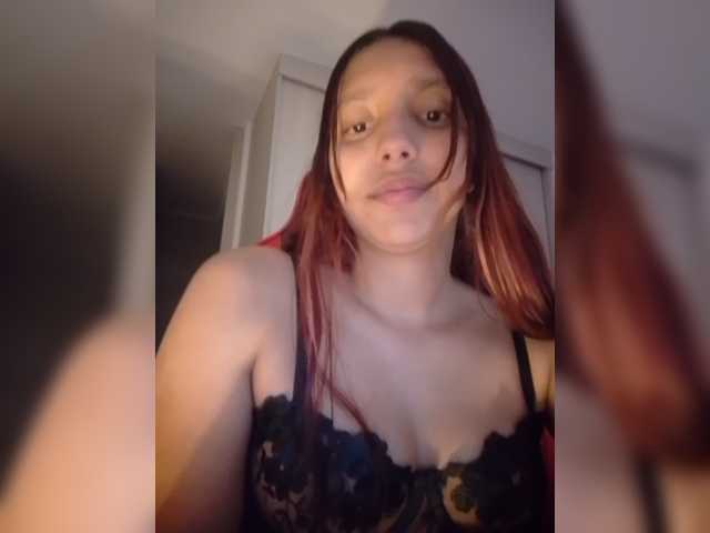 Alisson-Grey live cam on BongaCams