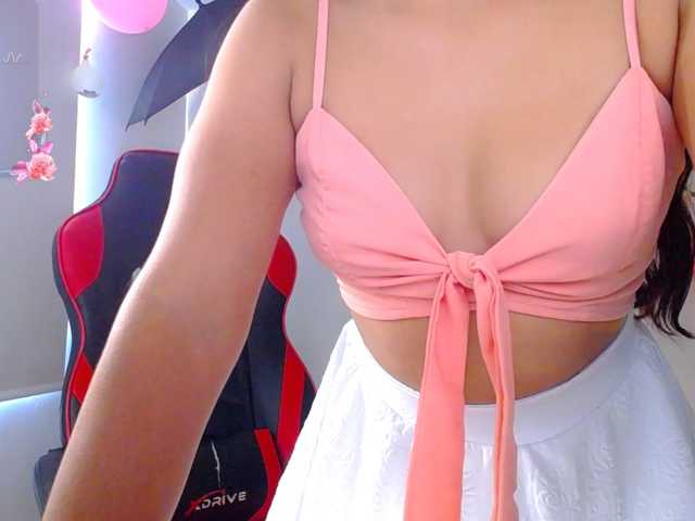Alisson-Grey live cam on BongaCams