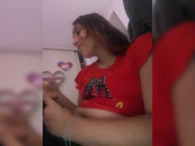 Alisson-Grey live cam on BongaCams