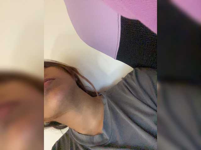 Alisson-Grey live cam on BongaCams