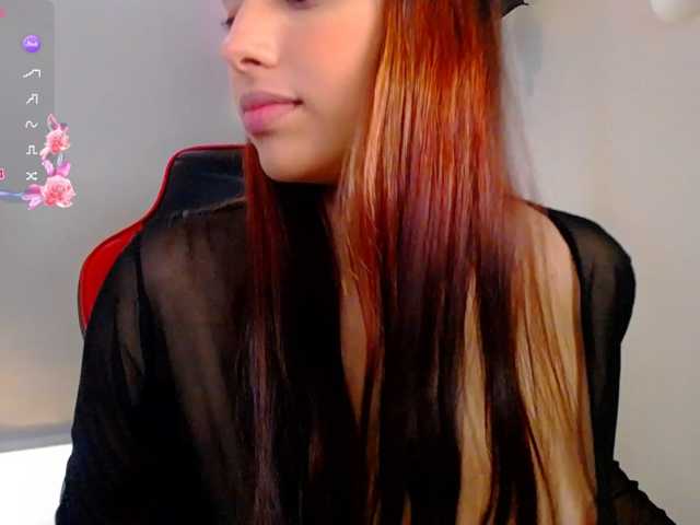 Alisson-Grey live cam on BongaCams
