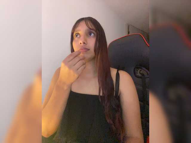 Alisson-Grey live cam on BongaCams