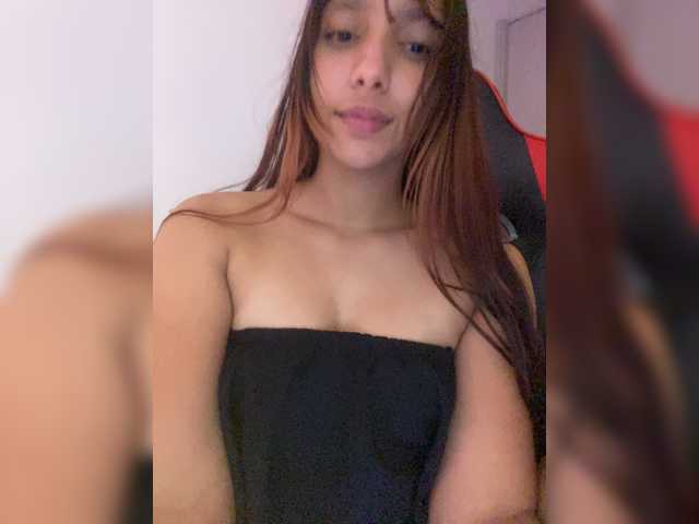 Alisson-Grey live cam on BongaCams