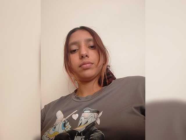 Alisson-Grey live cam on BongaCams