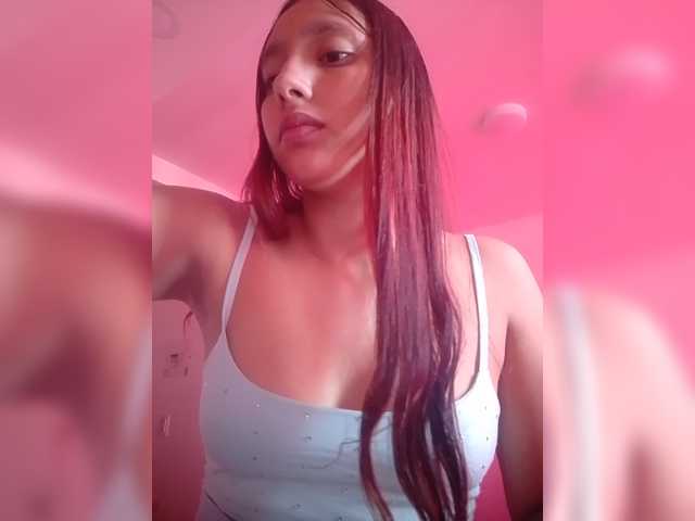 Alisson-Grey live cam on BongaCams