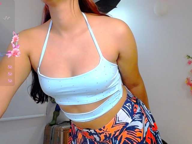 Alisson-Grey live cam on BongaCams