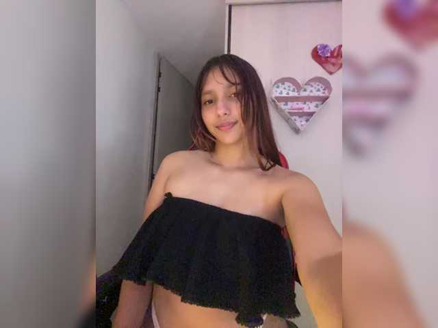 Alisson-Grey live cam on BongaCams
