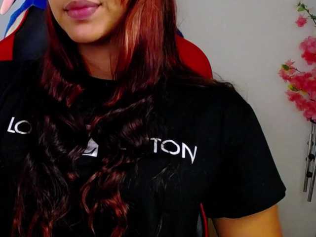 Alisson-Grey live cam on BongaCams