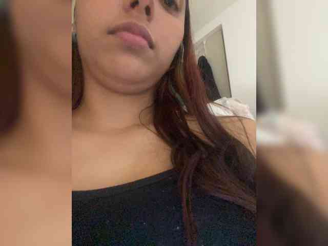 Alisson-Grey webcam