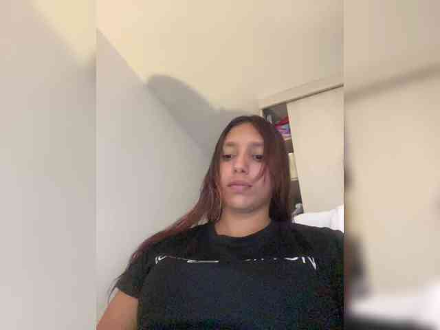 Alisson-Grey webcam