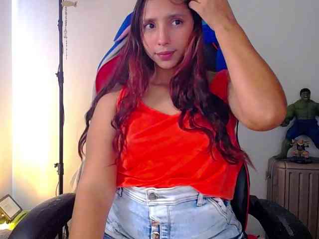 Alisson-Grey webcam
