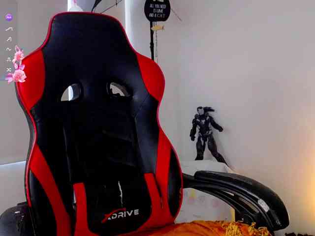 Alisson-Grey webcam