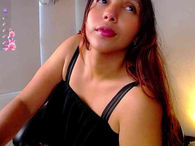 Alisson-Grey webcam