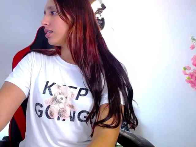 Alisson-Grey webcam