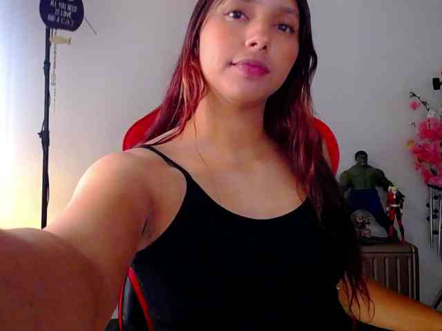 Alisson-Grey webcam