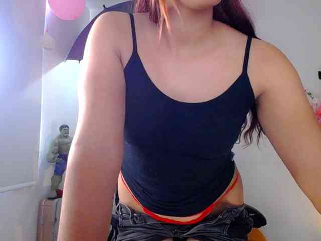 Alisson-Grey webcam