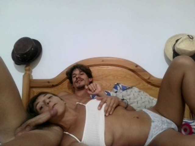 Minippels69 live cam on BongaCams