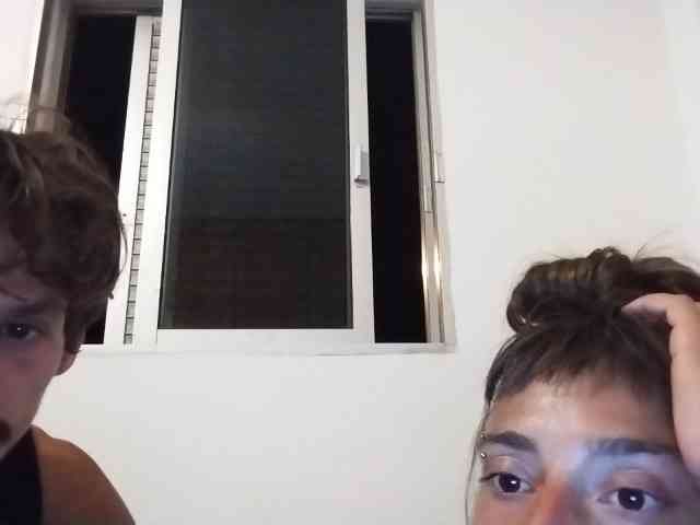 ltalianSexyCouple webcam