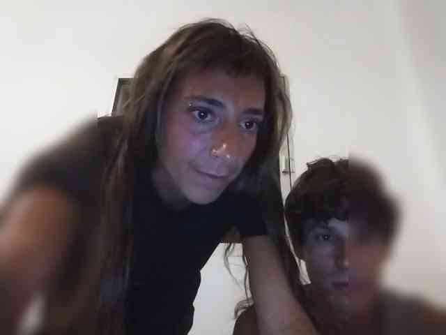 ltalianSexyCouple webcam