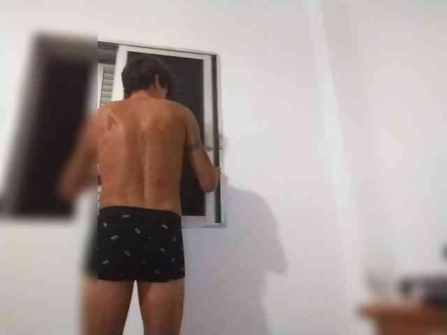 ltalianSexyCouple webcam