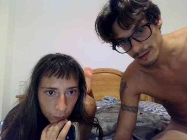 ltalianSexyCouple webcam