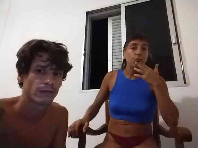 ltalianSexyCouple webcam