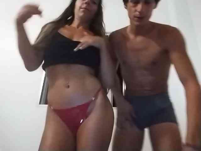 Model: ltalianSexyCouple