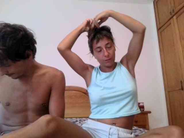 Model: ltalianSexyCouple