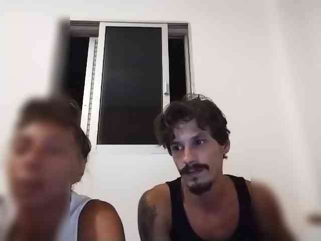 ltalianSexyCouple webcam