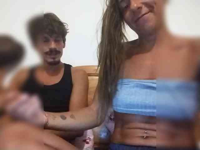 ltalianSexyCouple webcam