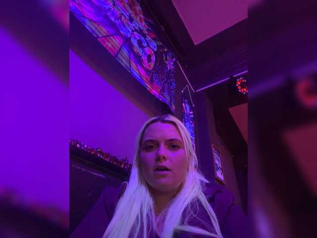 Kenzie live cam on BongaCams