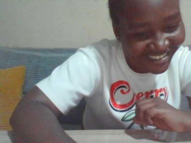 Curveydoll live cam on BongaCams