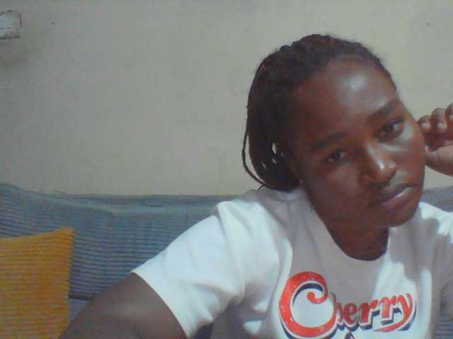 Curveydoll live cam on BongaCams