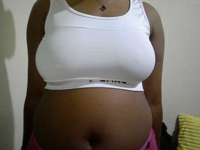 Curveydoll live cam on BongaCams