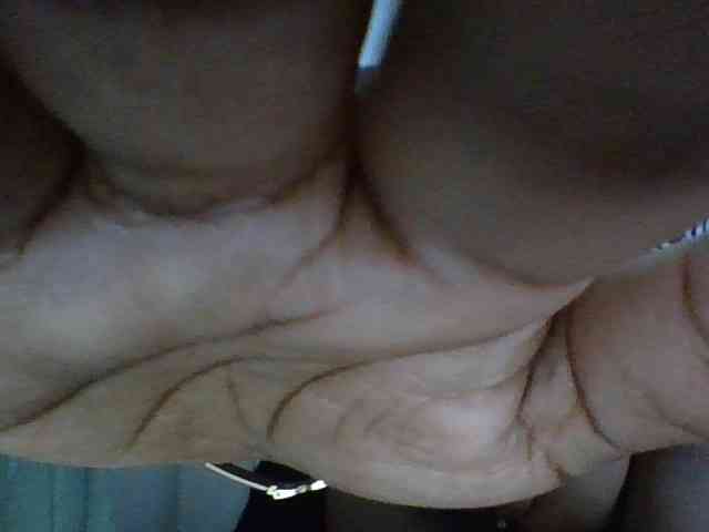 Curveydoll webcam