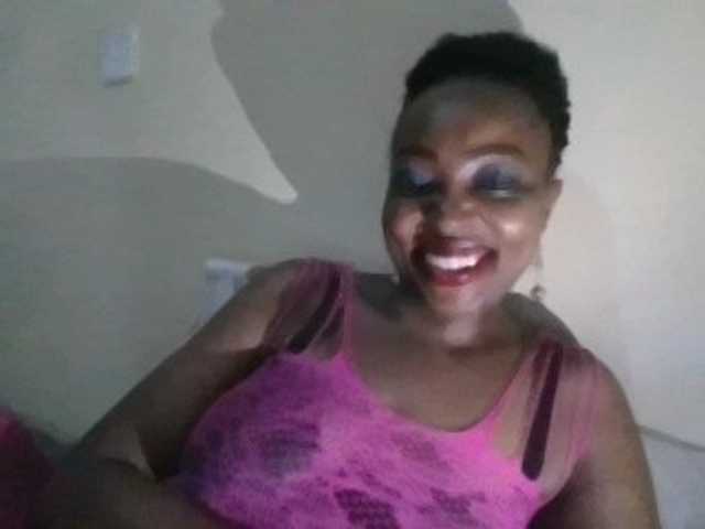 candy2002 live cam on BongaCams