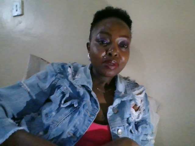candy2002 live cam on BongaCams