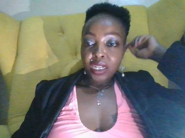 candy2002 live cam on BongaCams