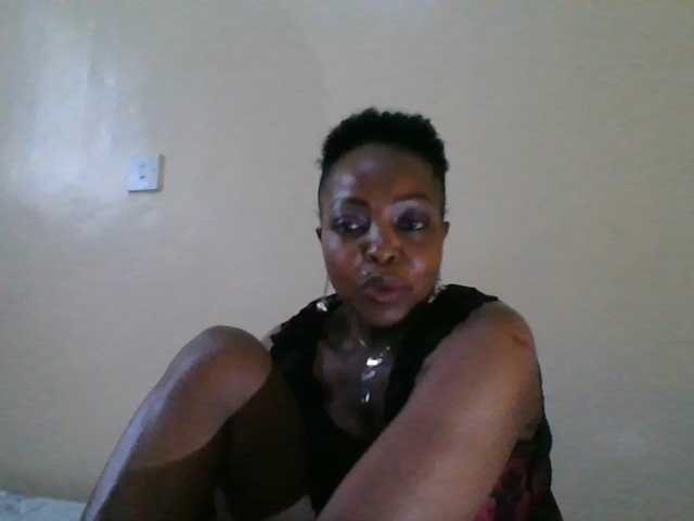 candy2002 live cam on BongaCams