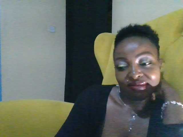 candy2002 live cam on BongaCams