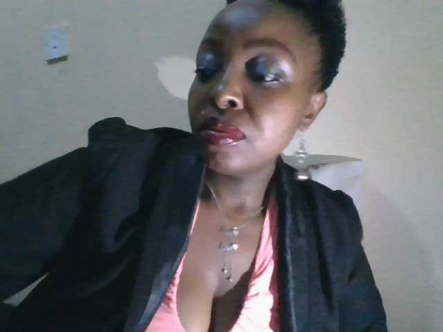 candy2002 live cam on BongaCams