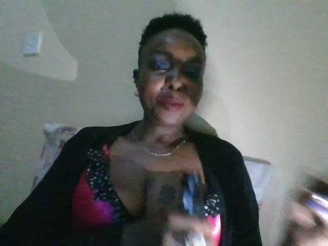 candy2002 live cam on BongaCams