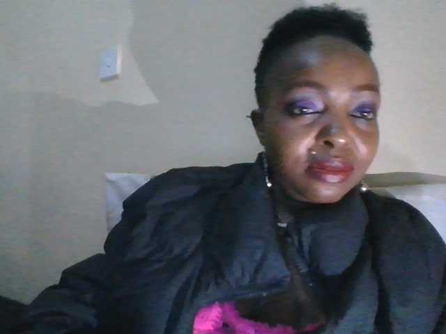 candy2002 live cam on BongaCams