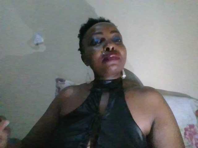 candy2002 live cam on BongaCams