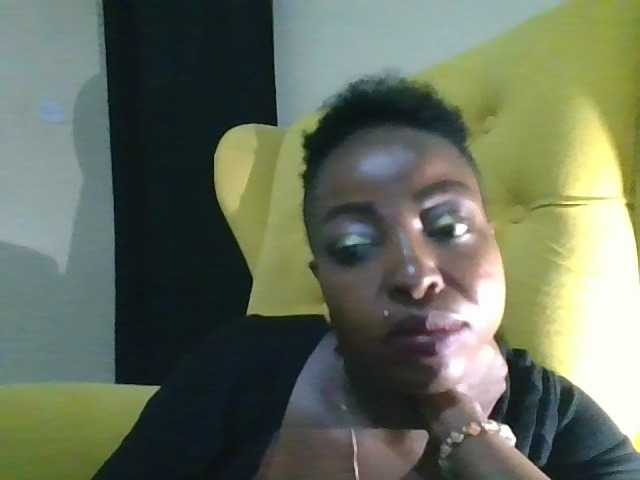 candy2002 live cam on BongaCams