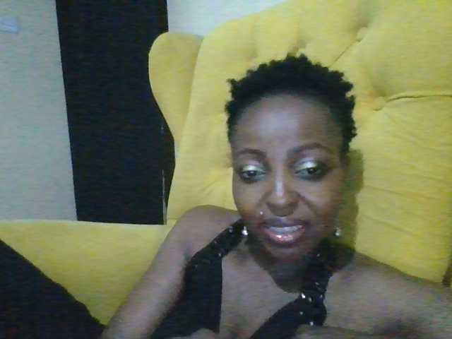 candy2002 live cam on BongaCams