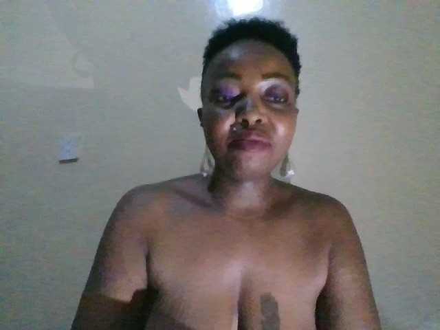 candy2002 live cam on BongaCams