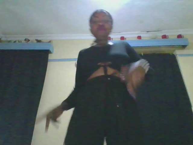 candy2002 live cam on BongaCams
